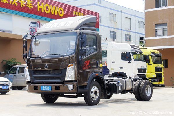 豪沃轻卡店庆两周年零利润销售直降一万