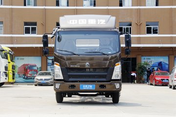 中国重汽HOWO 王系 110马力 3.85米排半厢式轻卡(ZZ5047XXYC3314E145-1)