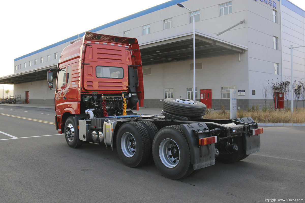 【图】航天凌河 领航星重卡 500马力 6x4牵引车(lh4250p)_实拍图片