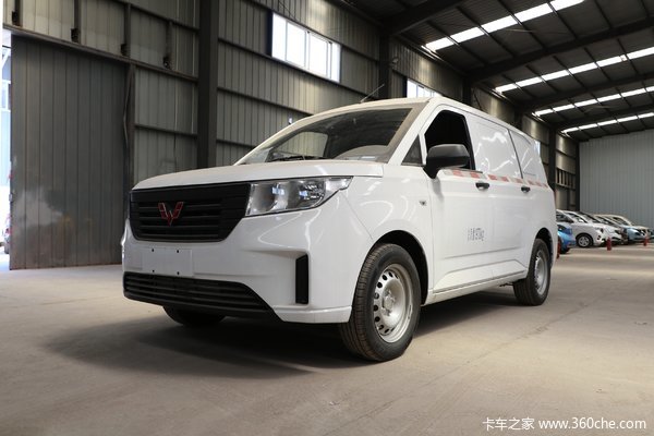 五菱 宏光PLUS 2019款 147马力 2座1.5L 厢式运输车(国六)