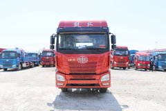青岛解放 JH6重卡 290马力 6X2 9.5米厢式载货车(CA5250XXYP26K2L7T2E6A80)