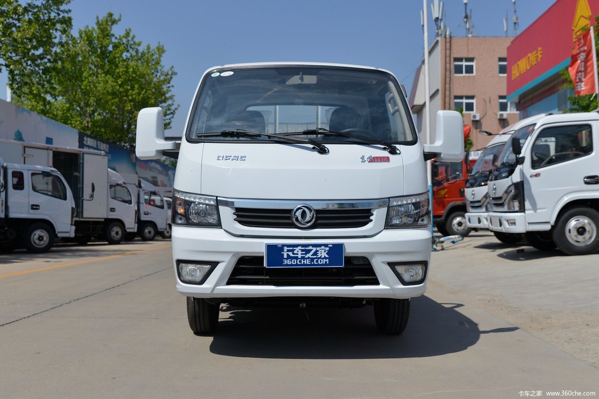 东风途逸 T5 1.6L 105马力 CNG 3.4米单排仓栅式小卡(国六)