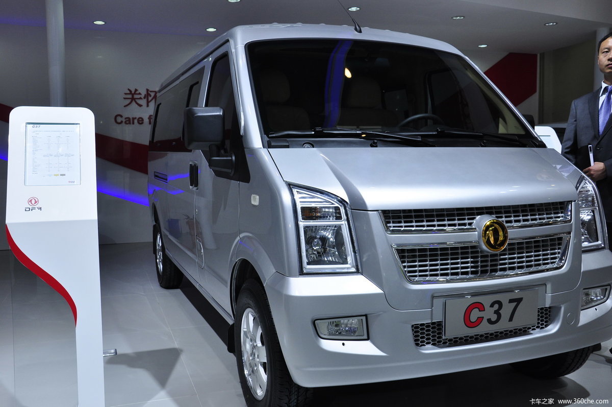 2012款东风小康 C37 舒适型 100马力 1.4L面包车