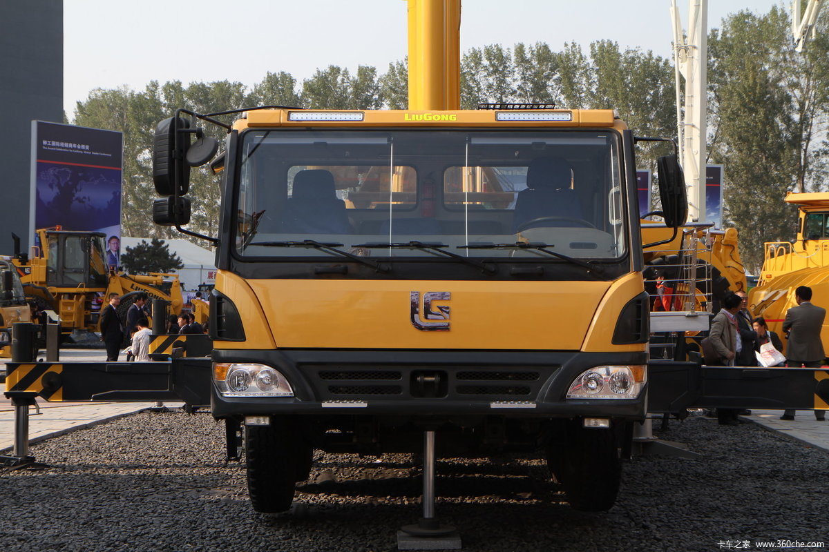 【图】柳工 70吨汽车起重机(qy700)_实拍图片_963500_卡车之家