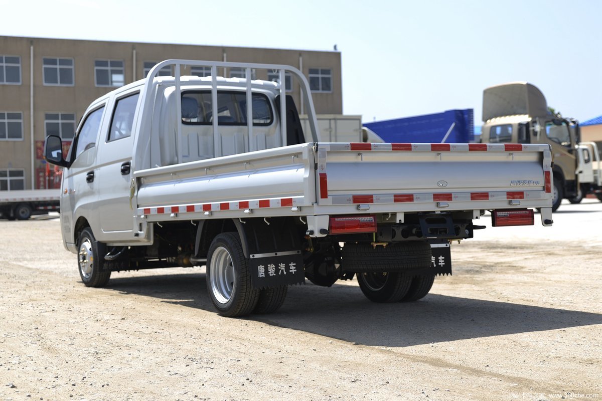 【图】唐骏欧铃 v5系列 112马力 3.