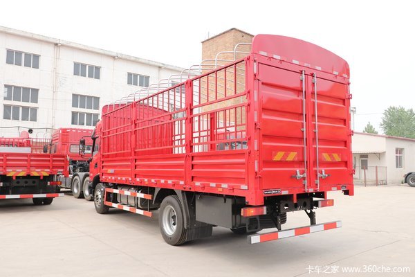 东风商用车 天锦KR 245马力 4X2 6.8米仓栅式载货车(DFH5180CCYEX3)