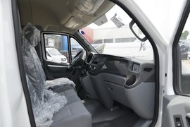 图雅诺 冷藏车驾驶室                                               图片