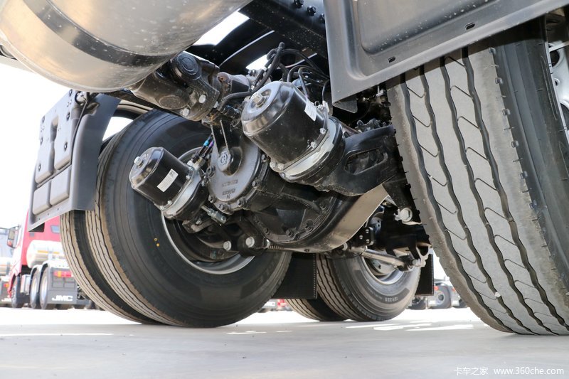 【图】江铃重汽 威龙hv5重卡 460马力 6x4 lng牵引车(国六)(高保险杠)
