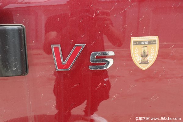 江淮 骏铃V5 115马力 4.15米单排厢式轻卡(HFC2043XXYP92K1C2V-S)