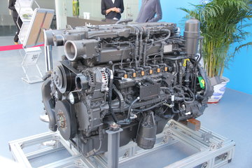 佩卡PR183 245马力 9.2L 柴油发动机