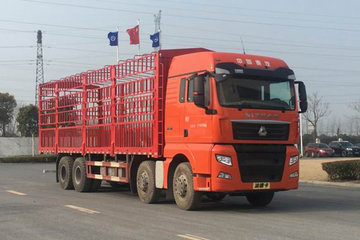 中国重汽 汕德卡SITRAK G7重卡 540马力 8X4 9.52米畜禽仓栅式载货车(ZZ5316CCQV466HE1)