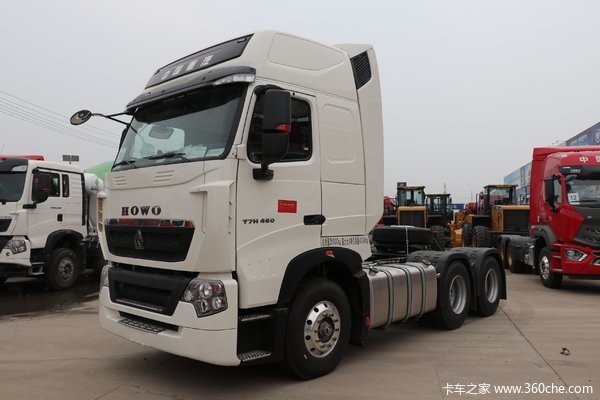 中国重汽 HOWO T7H重卡 430马力 6X4牵引车(ZZ4257V324HE1B)