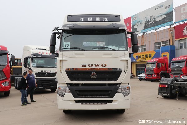 中国重汽 HOWO T7H重卡 480马力 6X4牵引车(12T后桥)(ZZ4257V324HE1B)