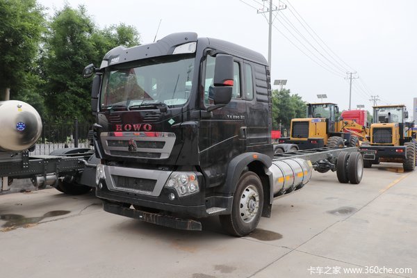 中国重汽 HOWO TX 240马力 4X2 9.52米厢式载货车(ZZ5187XXYN711GE1)