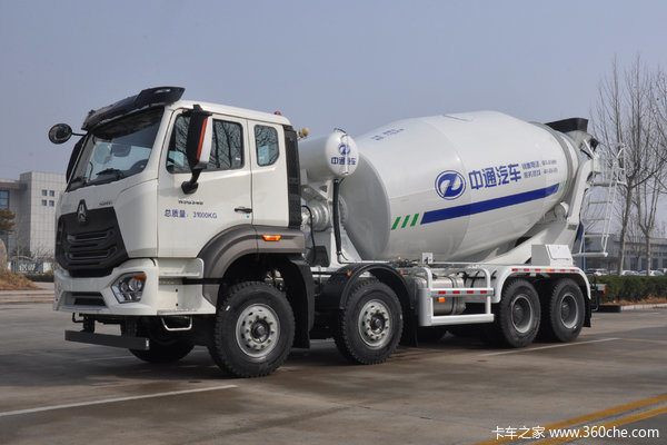 中国重汽 豪瀚N5G 340马力 8X4 7.7方混凝土搅拌运输车(东岳牌)(ZTQ5310GJBZ5N30E)