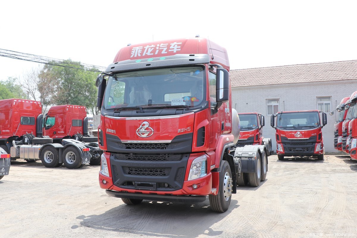 东风柳汽 乘龙H5重卡 400马力 6X4 LNG牵引车(国六)