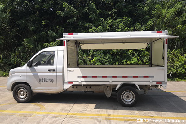 五菱 荣光新卡 1.8l 125马力 汽油 2.