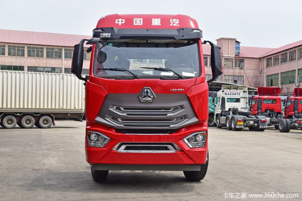 中国重汽 豪瀚N5W 标运版 340马力 8X4 6.8米自卸车(ZZ3315N306WE1)