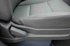 黄海 大柴神 至尊版 豪华型 2012款 两驱 2.4L汽油 双排皮卡