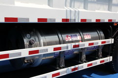 联合卡车U375 375马力 8X4 8.2米LNG自卸车(SQR3311N6T6-1)