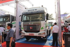 联合卡车 U340重卡 340马力 4X2 LNG牵引车