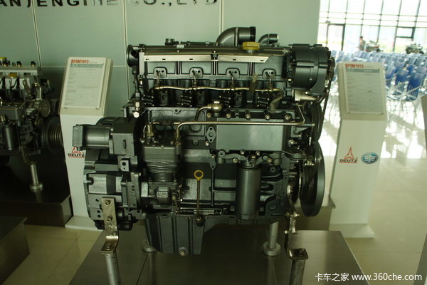 大柴BF4M1013-18 180马力 4.76L 国三 柴油发动机