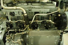 大柴BF4M2012(E4) 140马力 4L 国四 柴油发动机