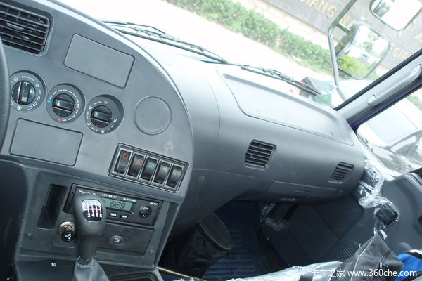 东风153系列 260马力 6x4 平板运输车(湖北江南-江特牌)(eq5120tpbk)