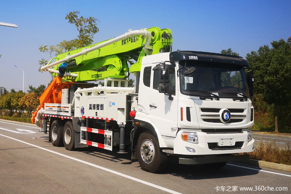 中国重汽成都商用车(原重汽王牌) 捷狮 340马力 6X4 混凝土泵车(CDW5330THBA1S5)