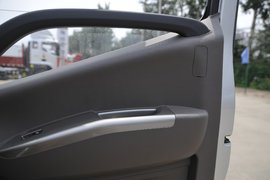 欧马可S3 冷藏车驾驶室                                               图片
