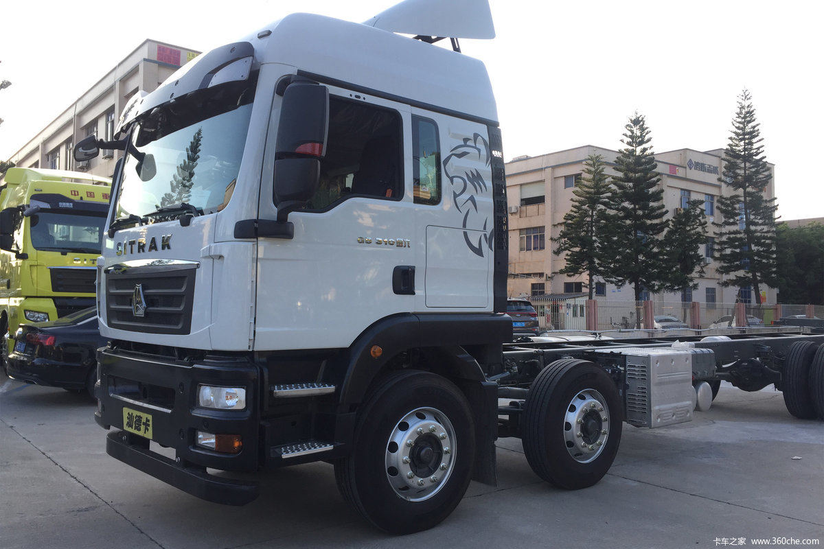 中国重汽 汕德卡SITRAK G5重卡 310马力 6X2 9.52米厢式载货车