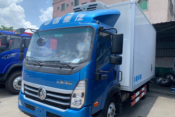 中国重汽成都商用车(原重汽王牌) 瑞狮 143马力 4X2 4.1米冷藏车(CDW5040XLCHA1R5)