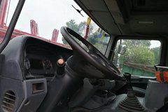 中联重科 48米混凝土泵车(奔驰底盘)