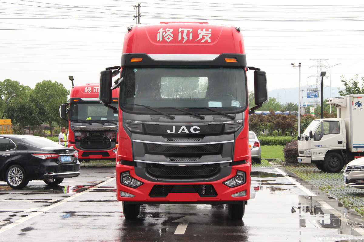 江淮 格尔发A5X 220马力 4X2 6.8米冷藏车