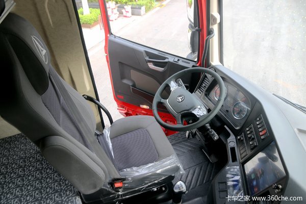 三一重卡白色英杰版500马力潍柴现金优惠4万元