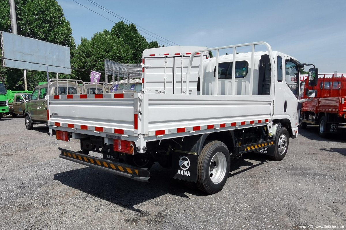 69米排半栏板轻卡(kmc1041a28p5)_实拍图片_1023476_卡车之家