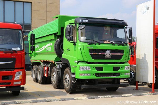 中国重汽成都商用车 斯太尔D7W重卡 400马力 8X4 5.6米自卸车(ZZ3313N2561E1N)