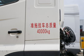 广汽日野700 牵引车外观                                                图片