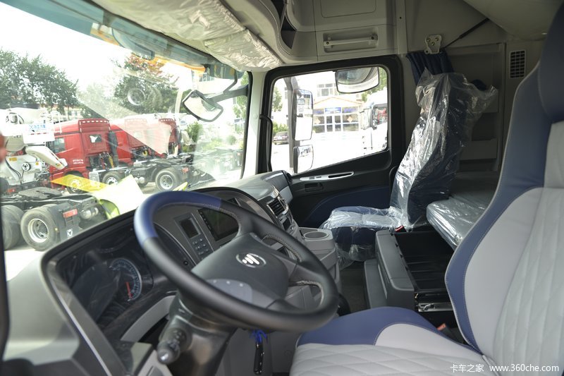 重卡560马力6x4amt自动挡牵引车(bj4259snfkb-ca)>驾驶室> > 福田欧曼
