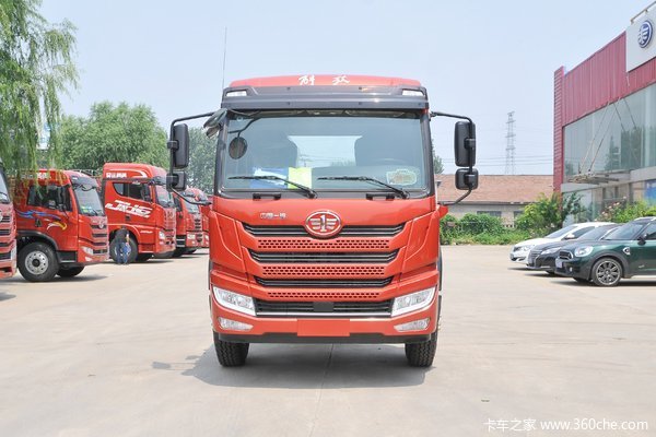 青岛解放 龙V中卡 220马力 6X2 7.65米栏板载货车(速比4.875)(CA1254PK2L5T3E6A80)