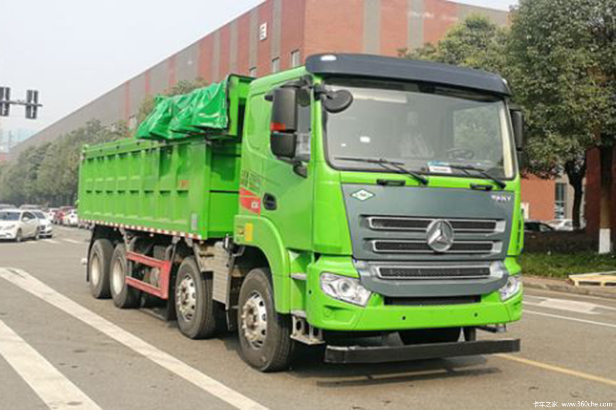 三一集团 轻量化版 360马力 8X4 LNG 6.8米垃圾自卸车(国六)