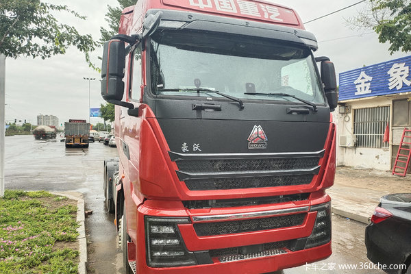 中国重汽 HOWO TH7重卡 犇赢版 610马力 6X4 AMT自动挡牵引车(国六)(ZZ4257W324HF1B)