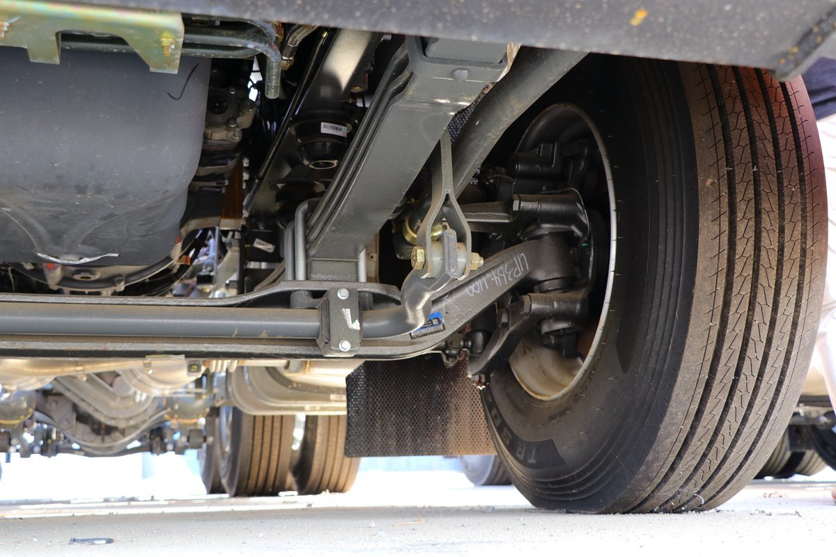 sitrakc7h重卡540马力6x4牵引车(zz4256v324he1b)>底盘> > 重汽汕德卡