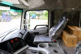 联合UX系 自卸车驾驶室                                               图片