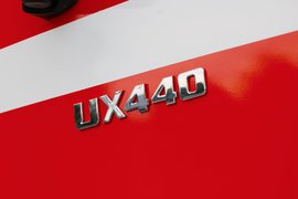 联合UX系 牵引车外观                                                图片