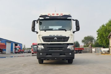 中国重汽 HOWO TX重卡 440马力 4X2 LNG牵引车(ZZ4187V441GF1L)