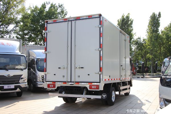优惠 0.4万 包头时代领航载货车促销中
