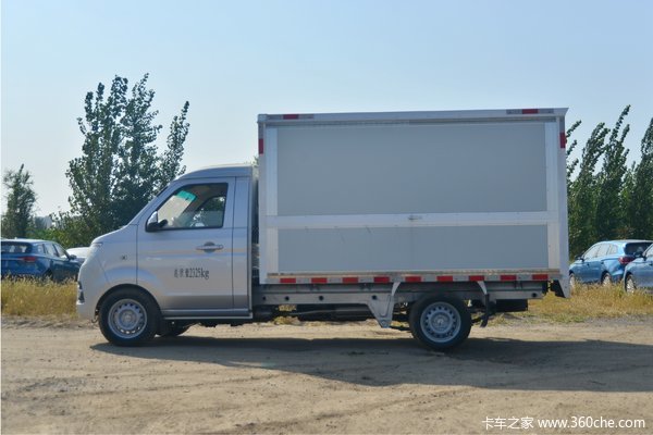 金杯t30载货车德州市火热促销中让利高达01万