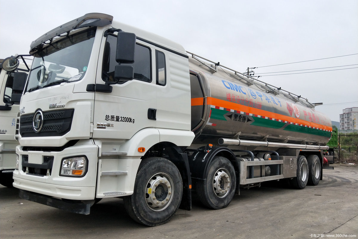 陕汽重卡 德龙新M3000 350马力 8X4 铝合金运油车(凌宇牌)