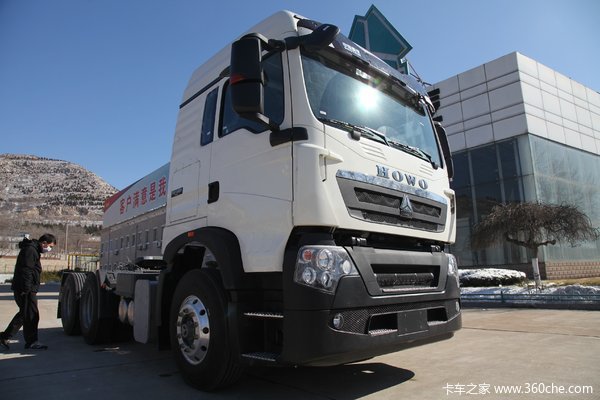 中国重汽howotx重卡460马力牵引车仅售27起